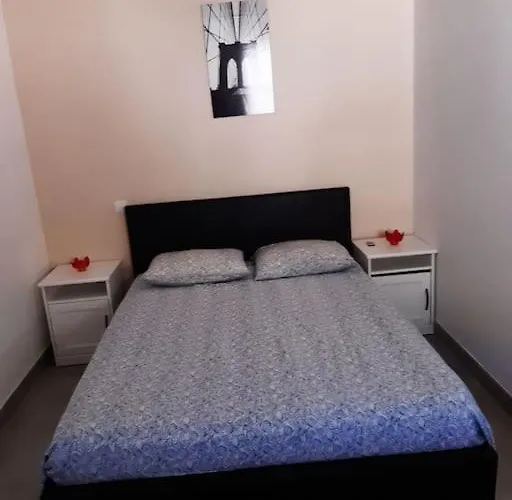 Appartement Avec Parking En Residence 4 Personnes 15Min Plage