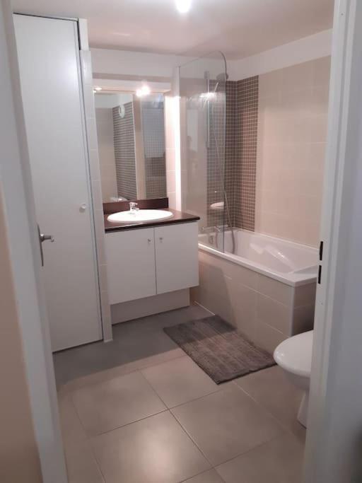 Avec Parking En 4 Personnes 15min Apartment Sete